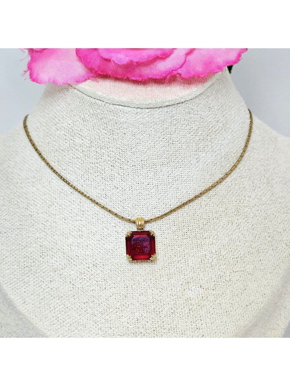 Vintage AVON Red Crystal Square Pendant Gold Tone Chain Necklace 70s/80s Jewelry